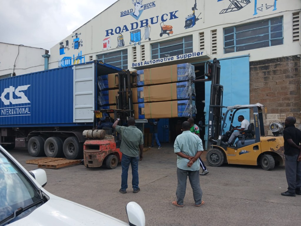 RoadBuck facility — automotive equipment supply and logistics